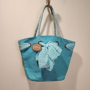 Bloosom Boutique classic Beach tote with scarf NWT